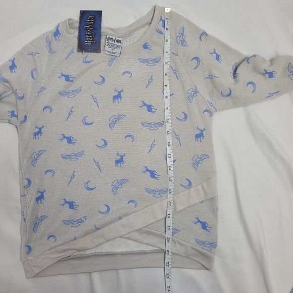 NWT HARRY POTTER printed envelope long sleeve crew neck top S - Picture 8 of 9